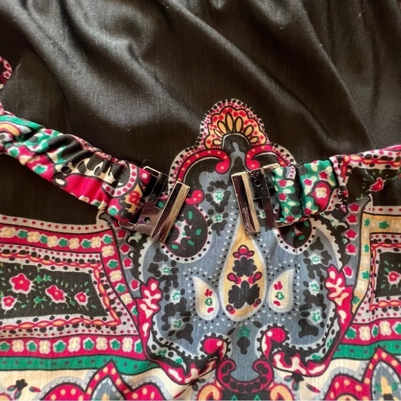 Papaya mini dress, size large, multicolored. - Picture 2 of 9